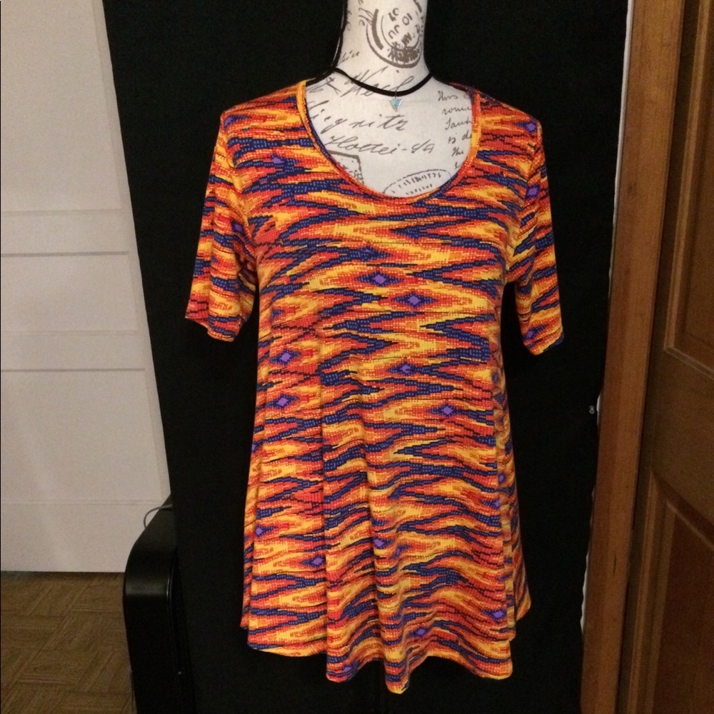 Lularoe Shirt Top S EUC